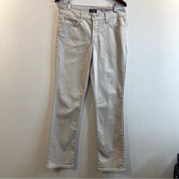 NYDJ Sz 8 Marilyn Straight  Cream Coloured Jeans NWT - Picture 1 of 11